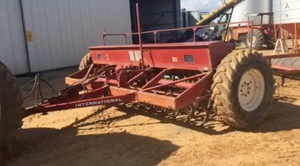 International 511 Spring Release Combine