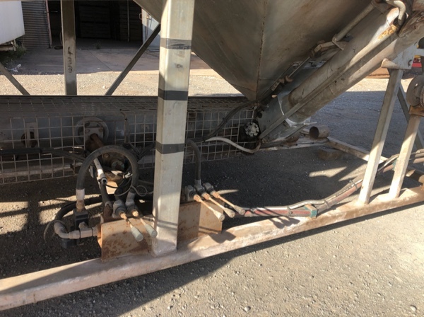 Hydraulic Macey grouper bin