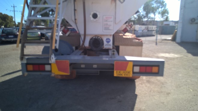 2001 Volvo Bomb Truck/Ampho Truck