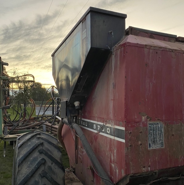 John Deere 1610 Airseeder with 5t Bin