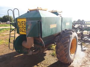 7.6 mtr Air Seeder 6110 bar, 4000ltr simplicity cart