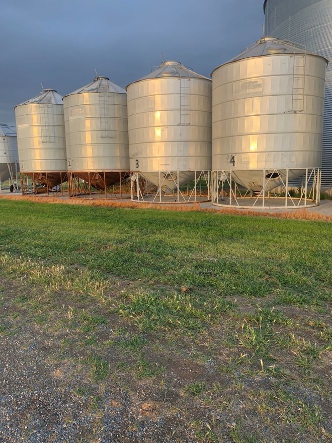 Nelson 540 bag silos