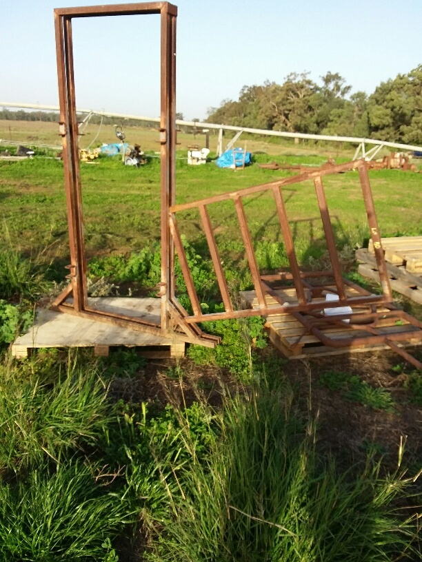 Under Auction - Cattle Race Gate - 2% + GST Buyers Premium On All Lots