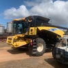 2009 New Holland CR9080 Header