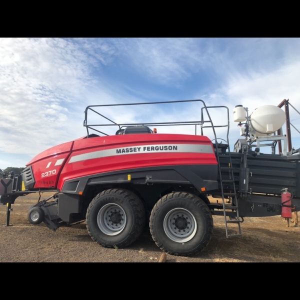 Massey Ferguson 2370 UDH 8x4x3 Baler