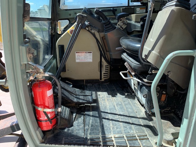 YANMAR VIO80 WITH TILT HITCH