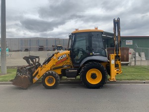 JCB3CX 2500 HRS