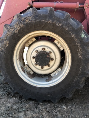 Wanting to buy front wheel rim for a case MX 110. 28inch to fit a 380/85R tyre