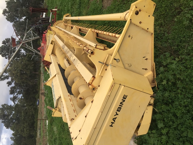 Under Auction - (A157)  New Holland 2200 18' Mower Conditioner 