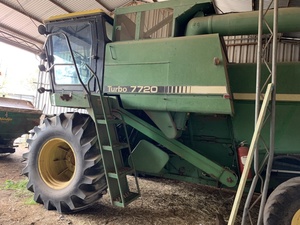 7720 John Deere header