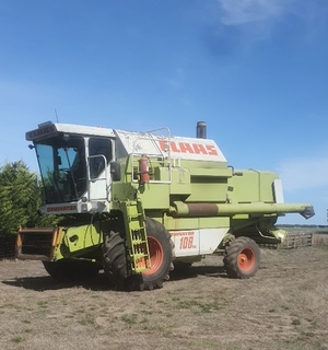 Claas 108 SL Header with 30ft G 530 Lexion Front