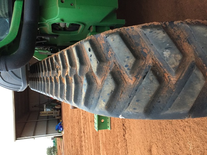 John Deere 8335RT Tractor