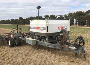 2002 RFM 2300 Air Seeder