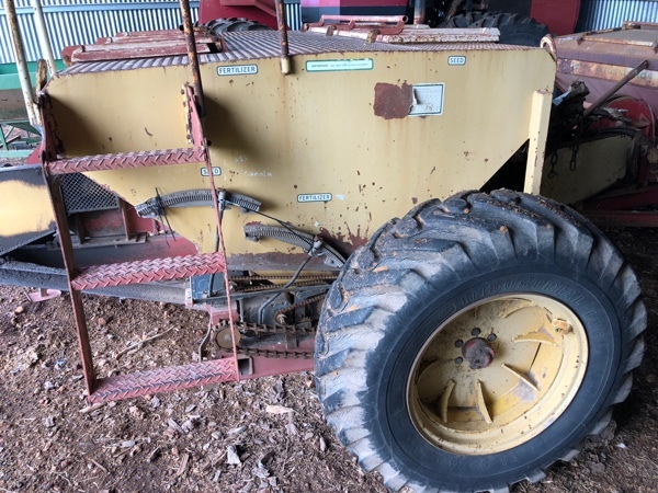 Connor Shea & Napier Airseeder Boxes