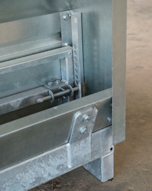 Under Auction - Sheep Feeders | 50 bag / 4.0 MT Heavy-Duty Sheep Feeders - 2% + GST Buyers Premium On All Lots 