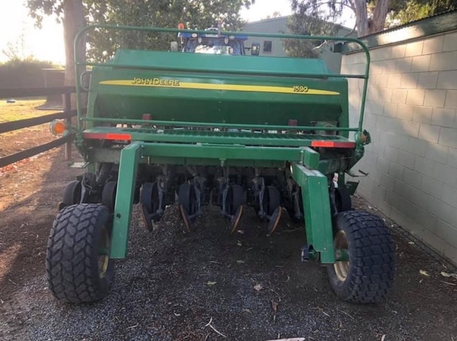 2015 John Deere 1590 Disc Drill