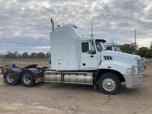 Mack Granite 500 hp Prime Mover  2008