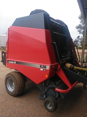 Case IH 628 Round Baler