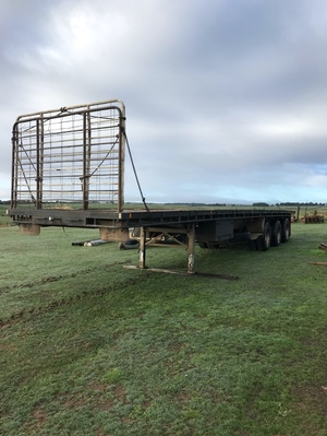 42' OPHEE FLAT TOP TRI AXLE TRAILER