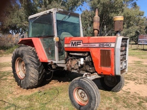 Massey Ferguson 2640 Tractor