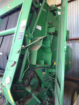 John Deere 467 Baler