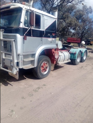 International 4870 A  Prime mover