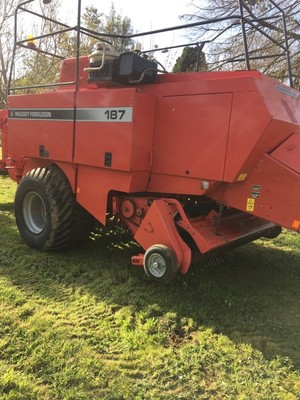 2005 Massey Ferguson 187 Big Square Baler