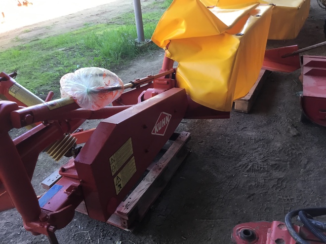 Kuhn 5 Disc Mower