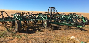 Smale 47ft Airseeder Bar