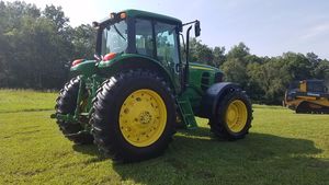 John Deere 7330