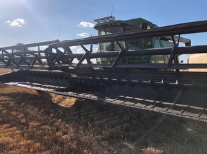 1997 John Deere 9600 Header & Front