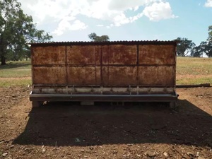 Large Sheep Feeder