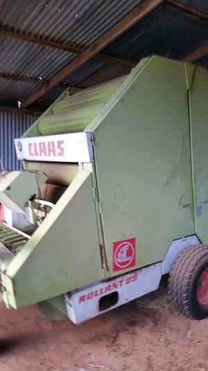 Claas Rollant 85