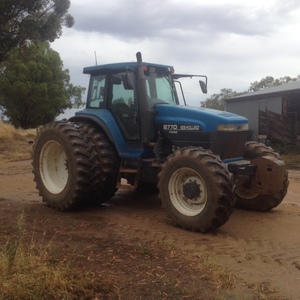 New Holland Genesis 8770