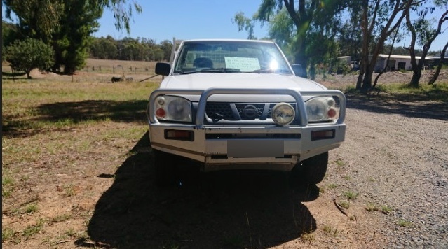 2003 nissan navara 4+4 trayback ute   No GST