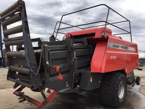 MASSEY FERGUSON 2170 3X4 LARGE SQUARE BALER