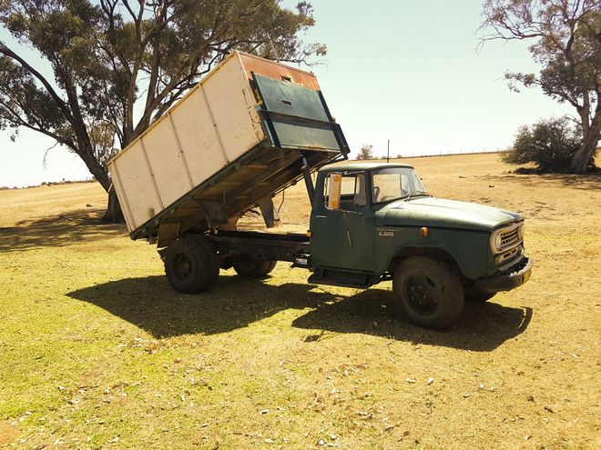 International C1600 Tipper