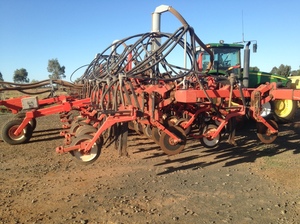 2011 Springs Ridge Engineering 12m Ground Hound Seeder Bar