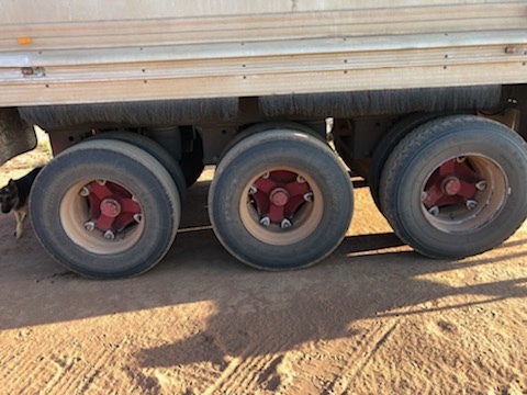 Hamelex Tipper 32 ft  available 27/11/20