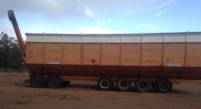 Dunstan 65m/t Mother Bin Holds 70m/t after Extensions