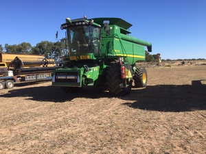 2009 John Deere 9870 STS Header with 2010 MacDon D60 45ft Front