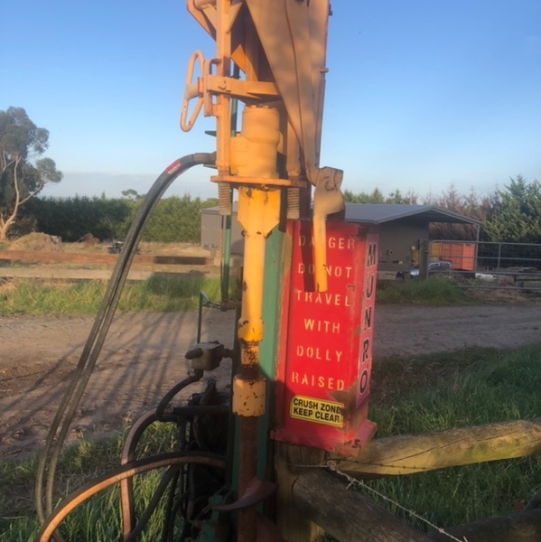Munro Post Driver