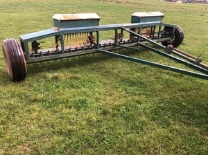 Bromar band seeder