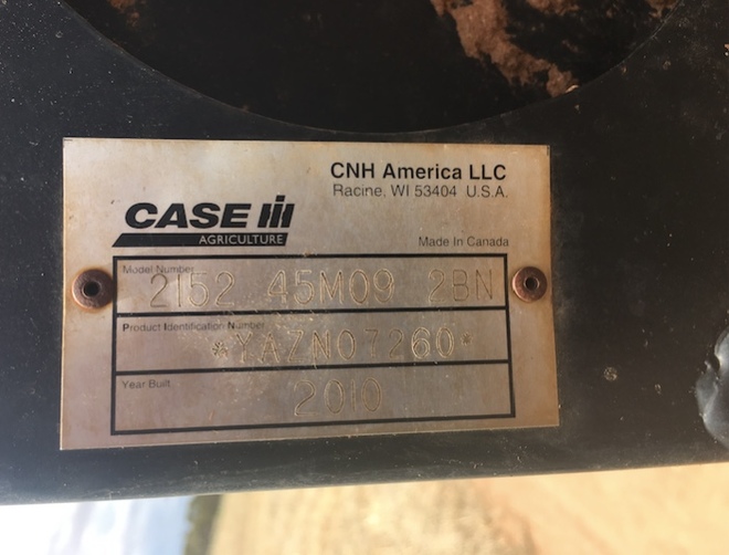 2009 Case 8120 IH Header with 45' MacDon Front - 2% + GST Buyers Premium On All Lots.