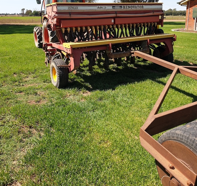 Duncan Renovator MK3 23 run Seeder