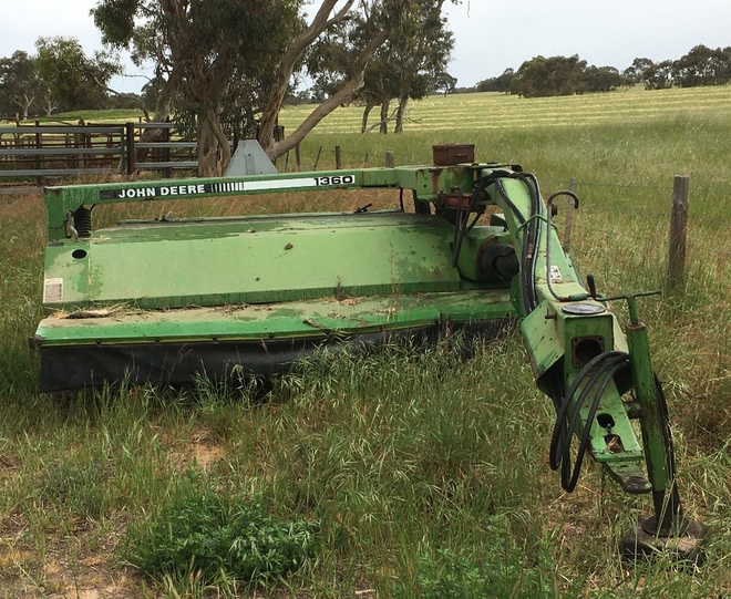 John Deere 1360 mower conditioner