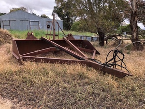 Tow Behind Scraper Grader 