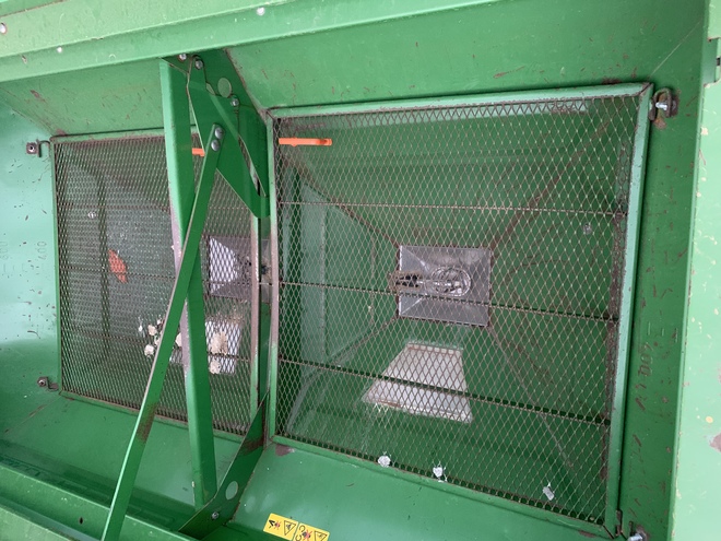 2003 Amazone ZA-M Maxis Spreader