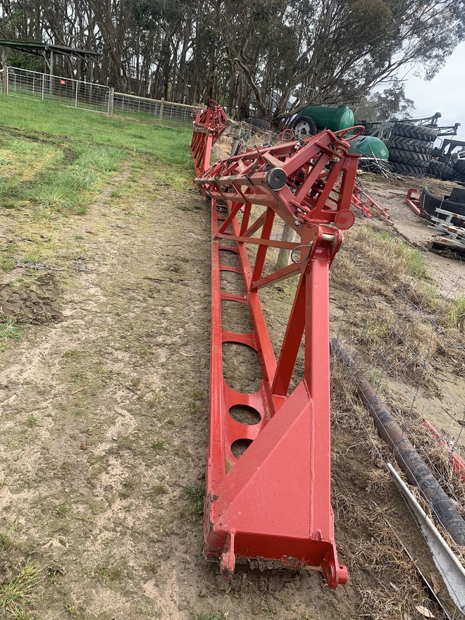 Boom Arms 120’ – CaseIH Patriot 4430