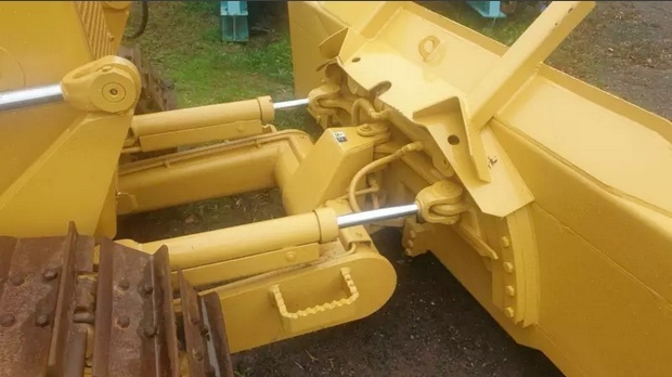 Dressta TD 8 H  Dozer    (D 4 Size)